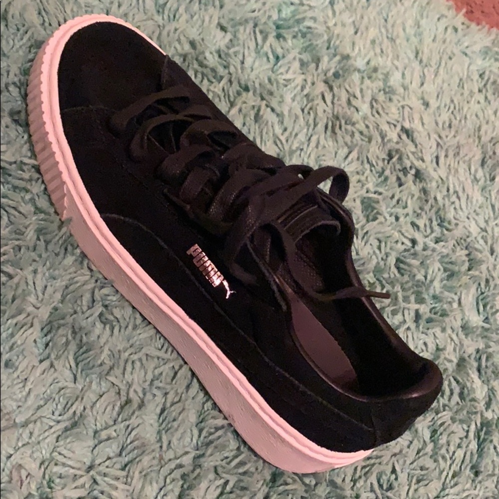Shoes - Picture 3 of 3